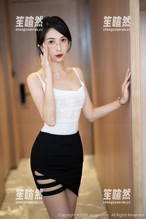 秀人网 - 花嫁梦境：周慕汐的写真图册，偶尔会让人脸红心跳