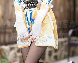 秀人网 – 少女心雪雪的旗袍写真，静静开启某种奇妙的情愫