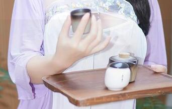 秀人网 – 看看林文文yooki的高清职业装，真有种‘我能征服整个办公楼’的感觉！