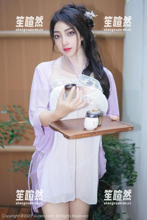 秀人网 - 看看林文文yooki的高清职业装，真有种‘我能征服整个办公楼’的感觉！