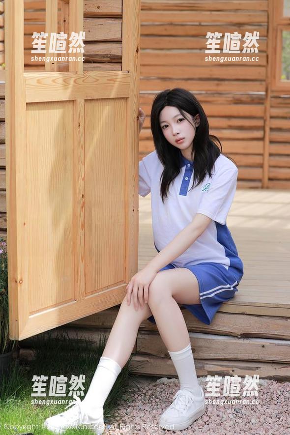秀人网 - 图包里的无圣光童千艺cara，美脚的每个细节都看得我眼睁睁的，哈哈！