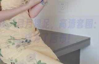 绮梦摄影 – 月月裸足，高清套图：当脚丫成为了画布！