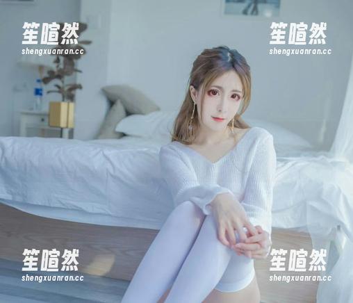 新鲜出炉的翎柒菜菜坏女人图集，更新中，快来围观她的坏坏魅力！