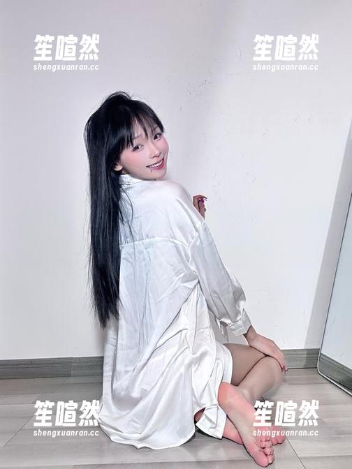 微密圈 - 当萌妹自拍撞上聂傲娇，最新写真集简直是梦幻的交响曲！