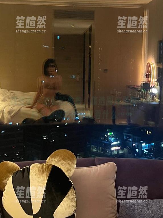 微密圈 - 透明的詹詹，精选图库里每一个瞬间都似乎在诉说着什么……