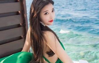 语画界 – 想要平衡感？看看梦心玥！免费照片带你体验体操服的另一种魅力！