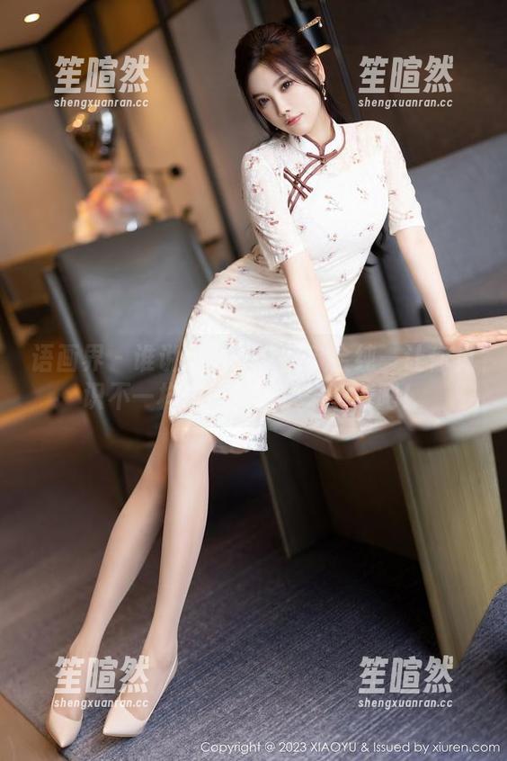 语画界 - 谁说皮衣只能酷？金纯一让你见识不一样的风格！快来下载吧！