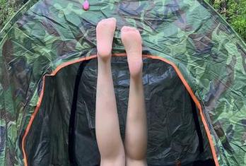 微密圈 – 迷人的五姨太最新桌球室照片：这桌球根本就不是普通的球桌好吗？