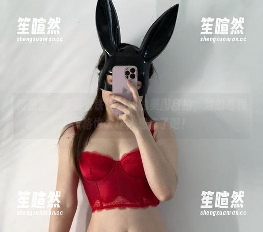 微密圈 - 来看看铁锤姐姐的美图自拍，她的私房风格也太让人想疯了吧！