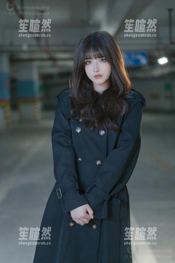 鹿八岁baby黑白写真，定制你的审美新高度！