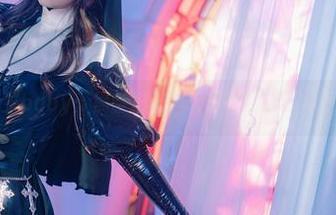 鹿八岁baby：黑暗护士的写真，挑战我的想象力